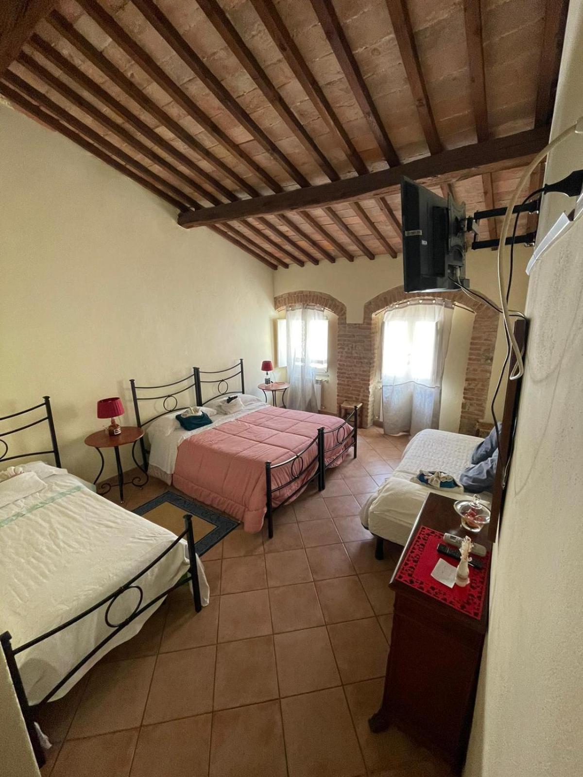 La Strega Ubriaca Bed & Breakfast Colle Val D'Elsa Exterior photo